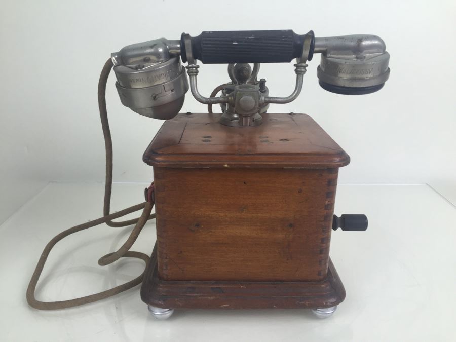 Vintage 1930s Crank Telephone