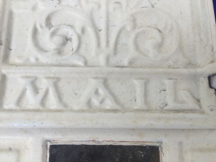 Vintage Cast Iron Metal Mailbox Letter Box Painted White [Photo 4]