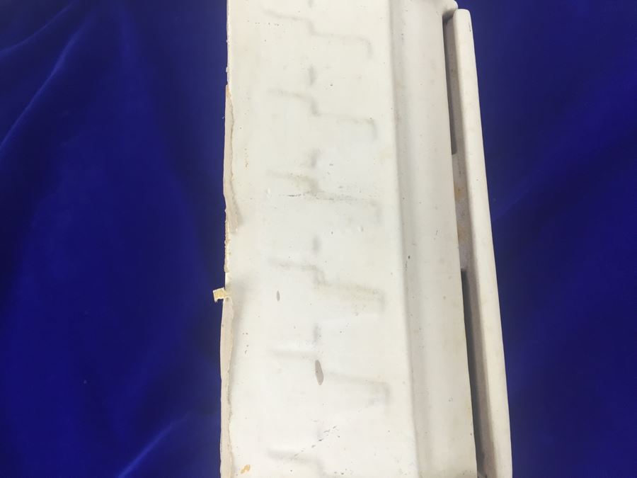 Vintage Cast Iron Metal Mailbox Letter Box Painted White [Photo 14]