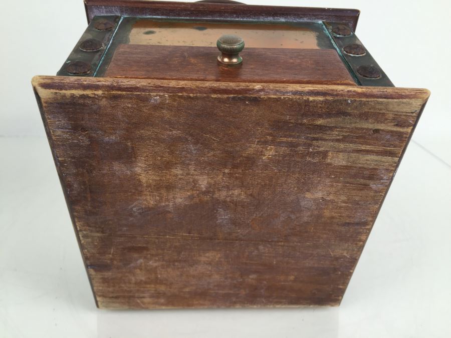 Vintage Grinder [Photo 11]