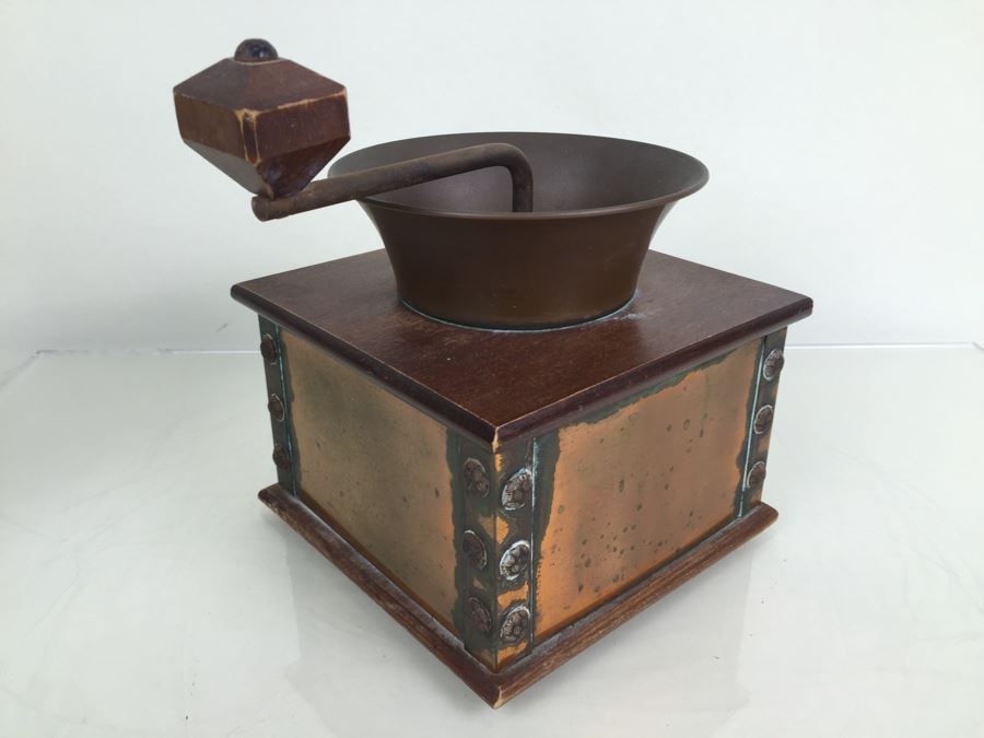 Vintage Grinder [Photo 9]