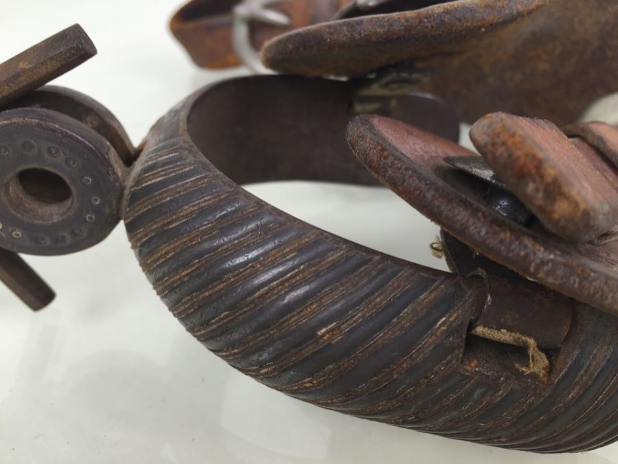 Old Western Cowboy Spurs [Photo 11]