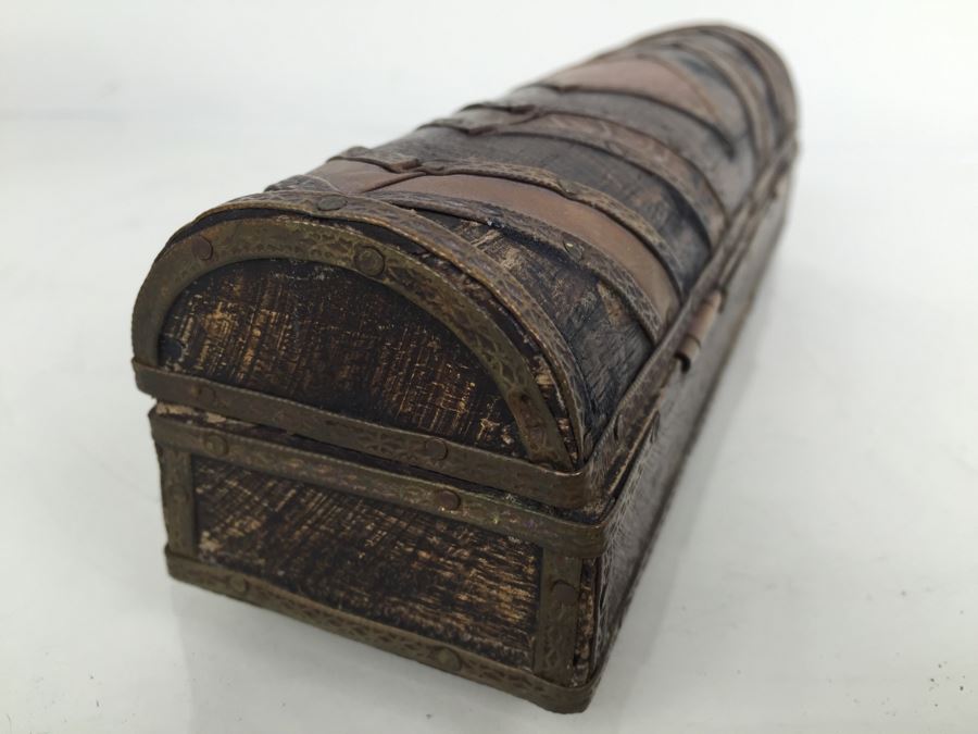 Walt Disney Co Folk Art Wood And Embossed Metal Box [Photo 6]