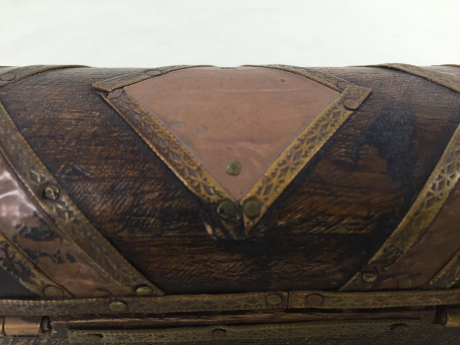 Walt Disney Co Folk Art Wood And Embossed Metal Box [Photo 9]