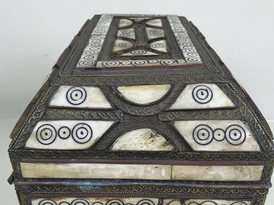 Large Footed Folk Art Box Leather Lined And Ornately Decorated With Bone, Embossed Metal And Stones [Photo 16]