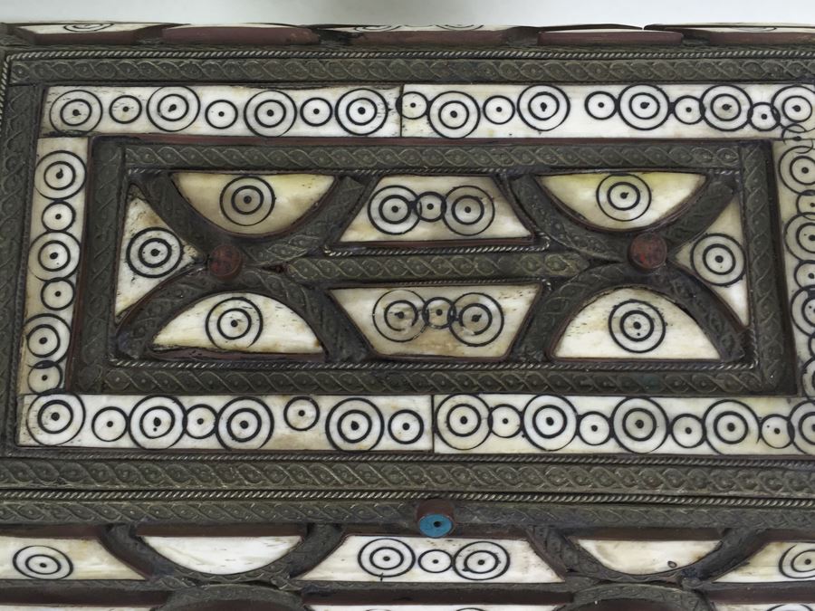 Large Footed Folk Art Box Leather Lined And Ornately Decorated With Bone, Embossed Metal And Stones [Photo 11]