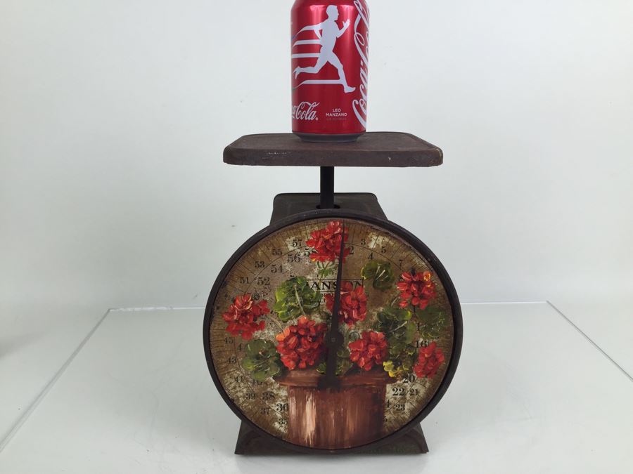 Vintage Kitchen Scale With Painted Floral Motif On Dial [Photo 12]