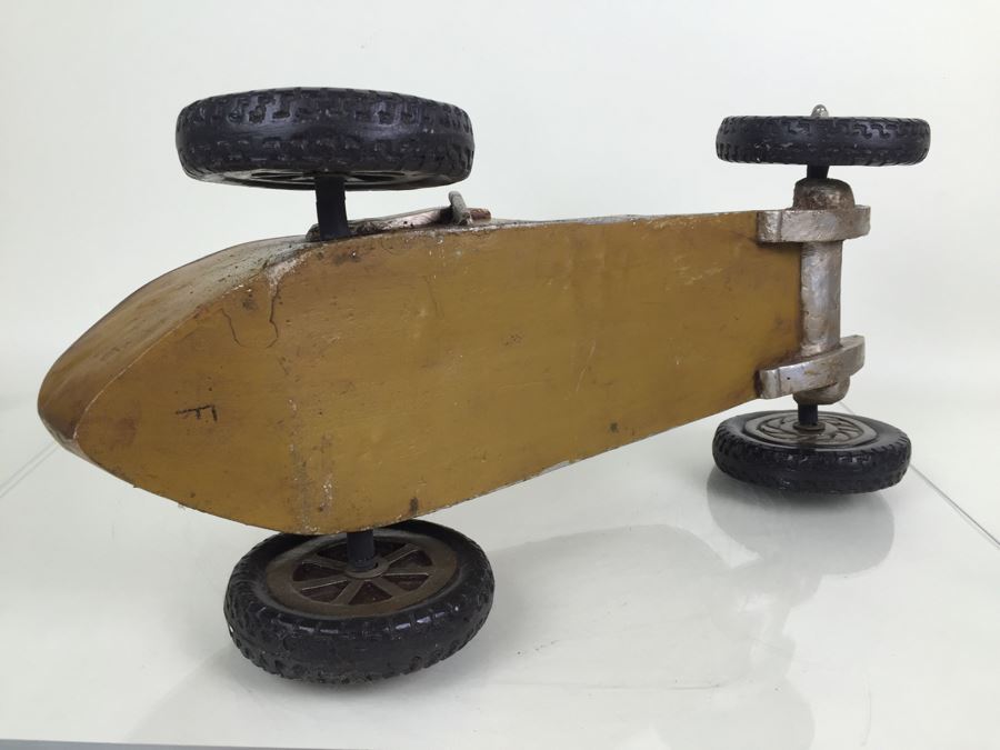 Vintage Large Scale Alfa Romeo Model Decorative Car [Photo 18]