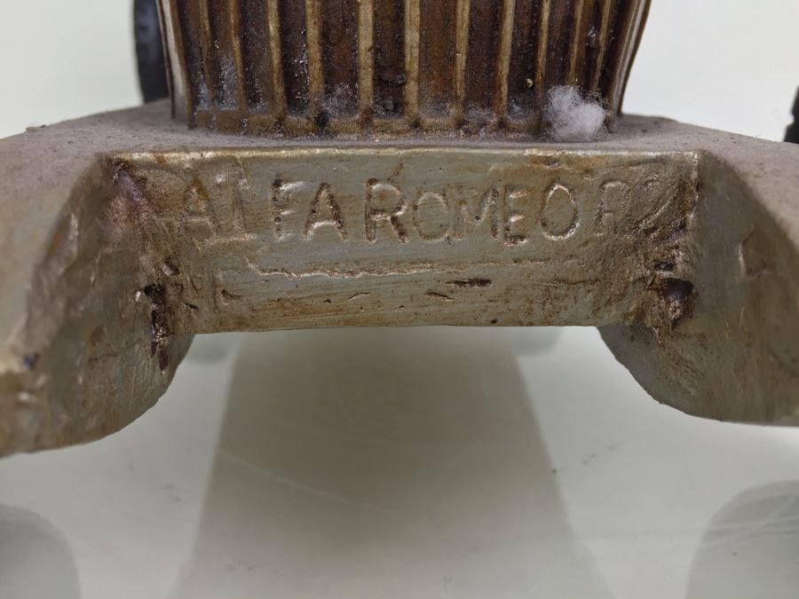 Vintage Large Scale Alfa Romeo Model Decorative Car [Photo 3]