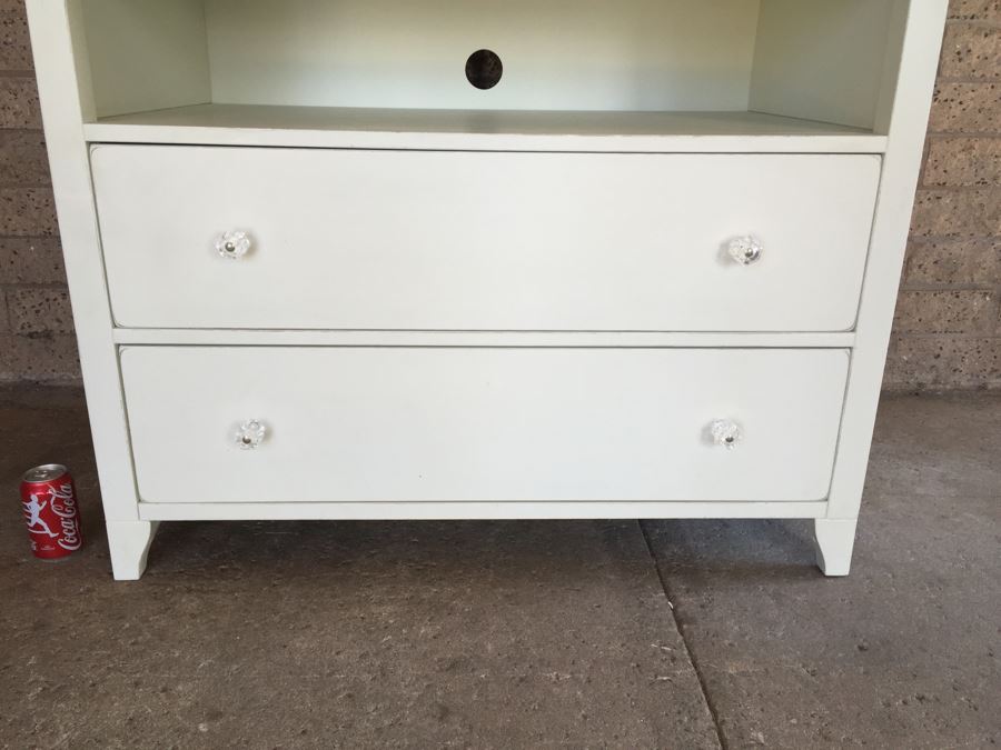Pottery Barn White Chest Of Drawers With Removable Hutch [Photo 5]