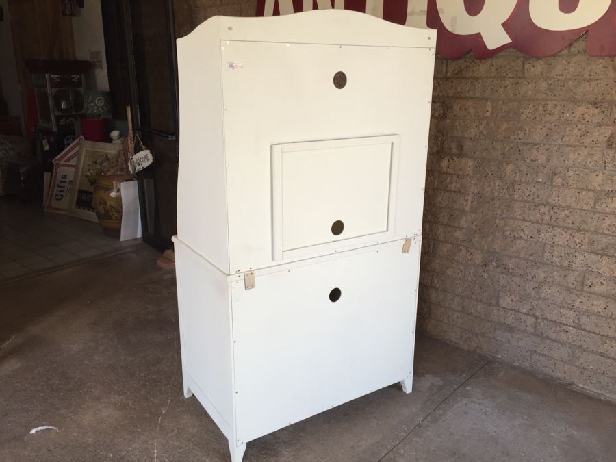 Pottery Barn White Chest Of Drawers With Removable Hutch [Photo 10]
