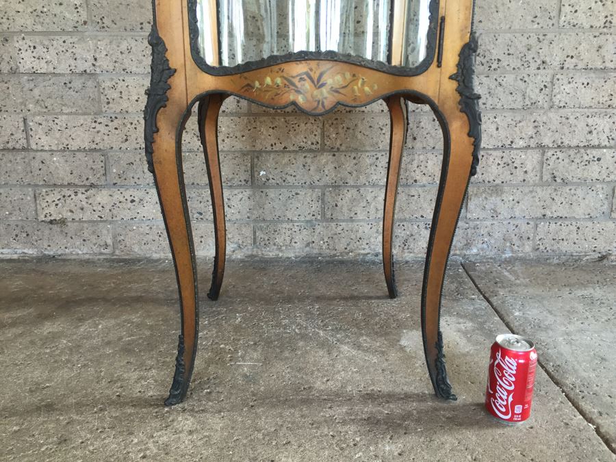 Exquisite French Curio Display Cabinet With Curved Glass On All Sides And Glass On Top Hand Painted And Beautifully Embellished With Metal Accents [Photo 16]