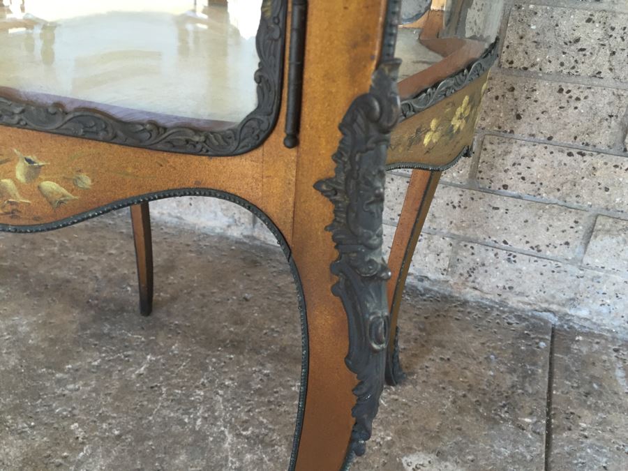 Exquisite French Curio Display Cabinet With Curved Glass On All Sides And Glass On Top Hand Painted And Beautifully Embellished With Metal Accents [Photo 28]