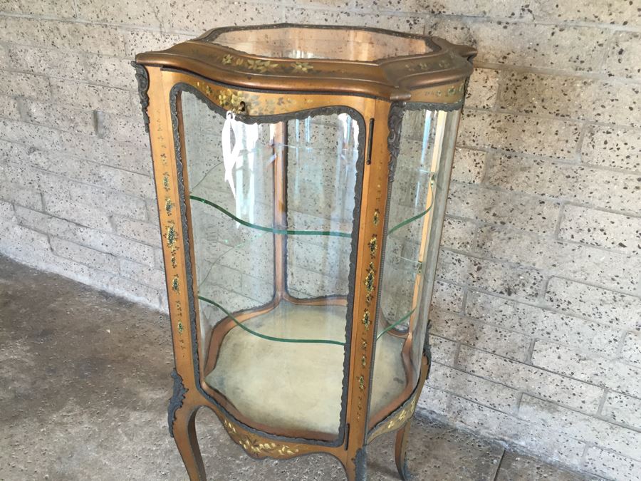 Exquisite French Curio Display Cabinet With Curved Glass On All Sides And Glass On Top Hand Painted And Beautifully Embellished With Metal Accents [Photo 5]