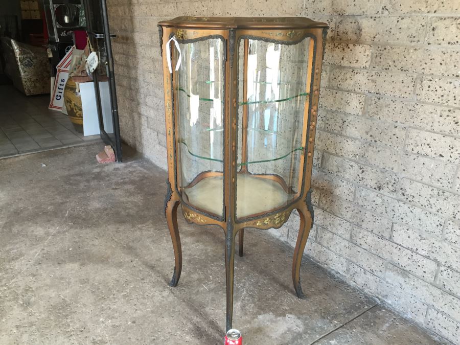 Exquisite French Curio Display Cabinet With Curved Glass On All Sides And Glass On Top Hand Painted And Beautifully Embellished With Metal Accents [Photo 18]