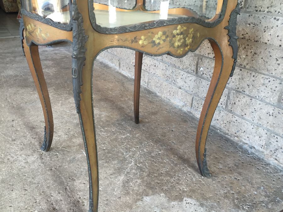 Exquisite French Curio Display Cabinet With Curved Glass On All Sides And Glass On Top Hand Painted And Beautifully Embellished With Metal Accents [Photo 3]
