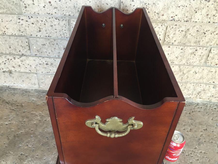 Contemporary Magazine Rack [Photo 4]