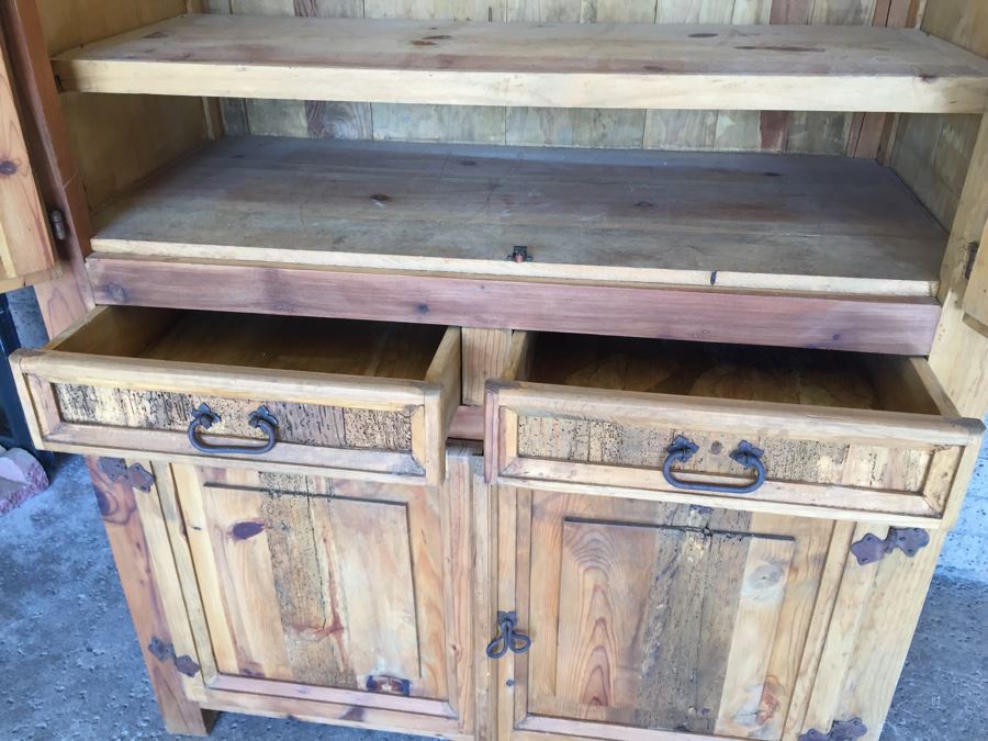 Rustic Pine Cabinet With Dome Top [Photo 12]