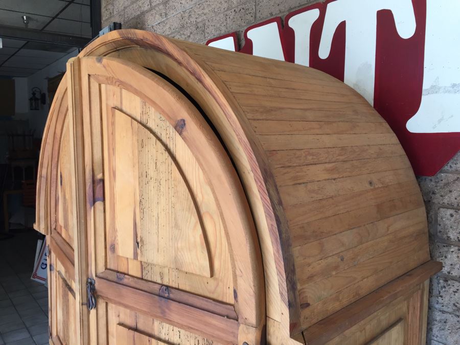 Rustic Pine Cabinet With Dome Top [Photo 9]