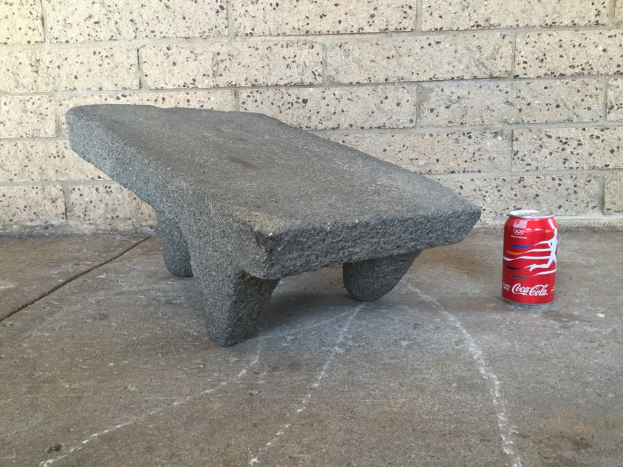 Old Probably Mexican Stone Basalt Tri-Legged Slanted Metate Grinding Stone Tortillas [Photo 2]