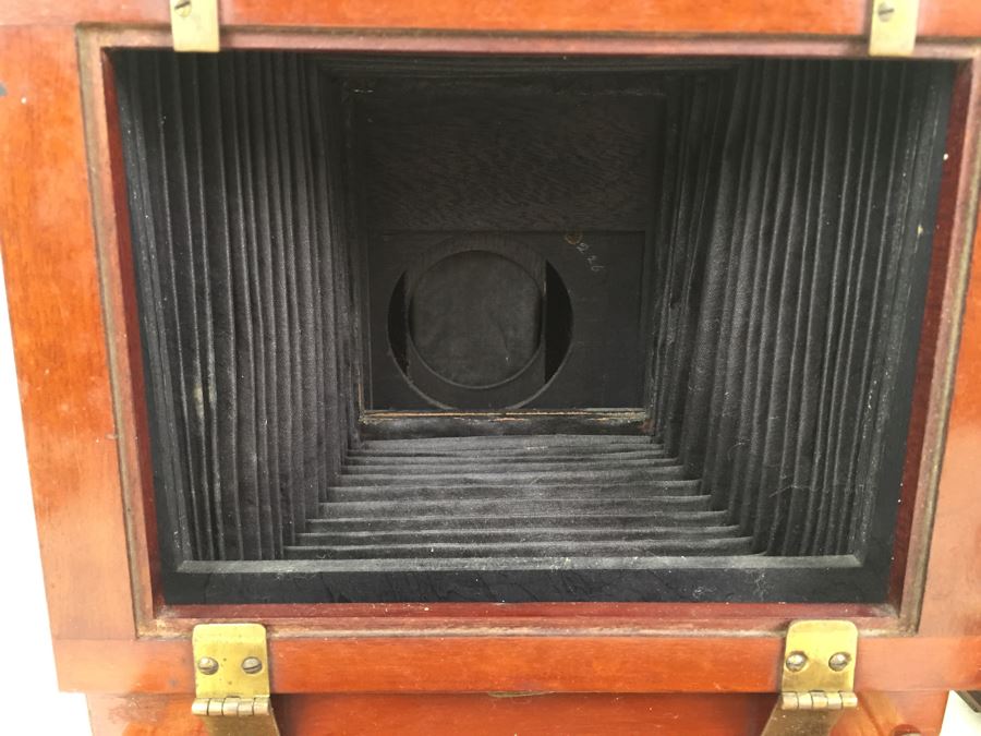 Thornton Pickard Imperial Triple Extension Half Plate Bellows Camera With Lens And (3) Plates [Photo 15]