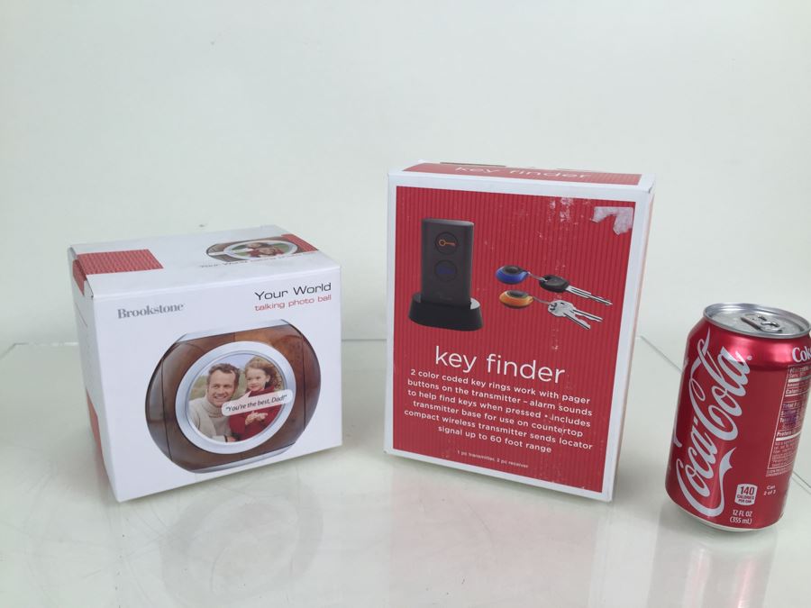 Brookstone Talking Photo Ball And Key Finder New In Box