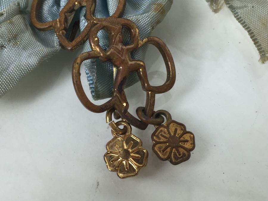 Large Collection Of Boy Scouts And Girl Scouts Collectibles Including Pocket Knife, Various Buttons, Medals, Scarf, Etc. Circa 1950's / 1960's [Photo 31]