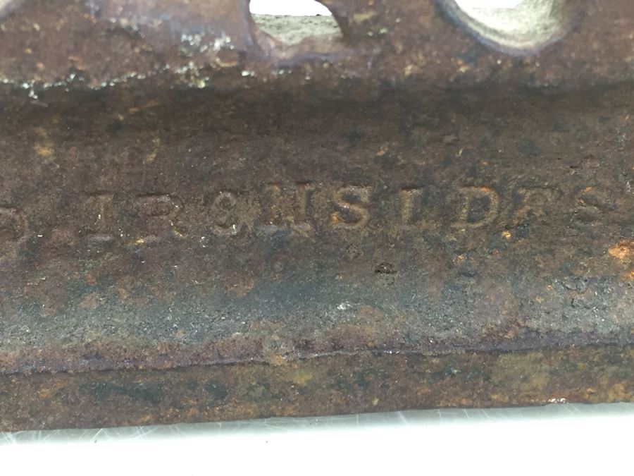 Vintage Cast Iron 'Old Ironsides' Bookends [Photo 13]