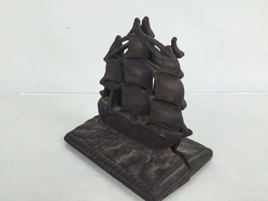 Vintage Cast Iron 'Old Ironsides' Bookends