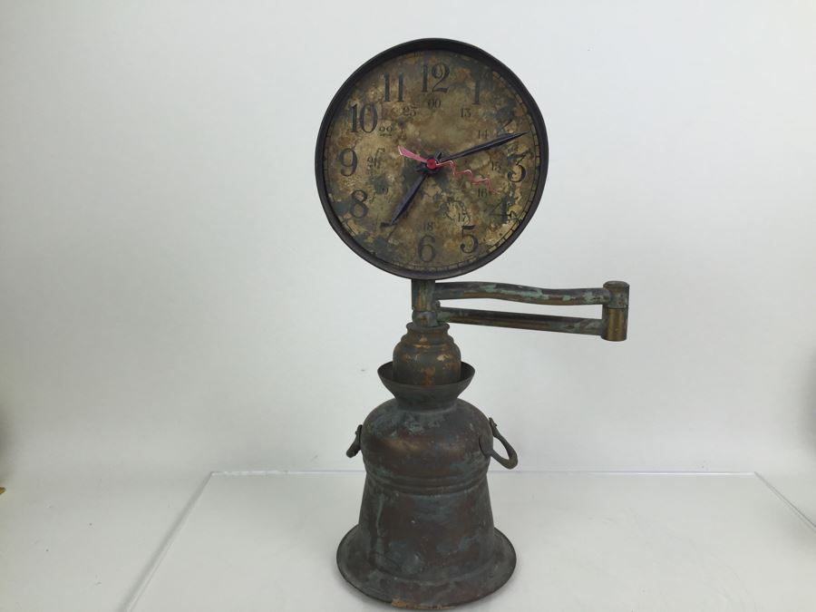 Reproduction Clock [Photo 4]