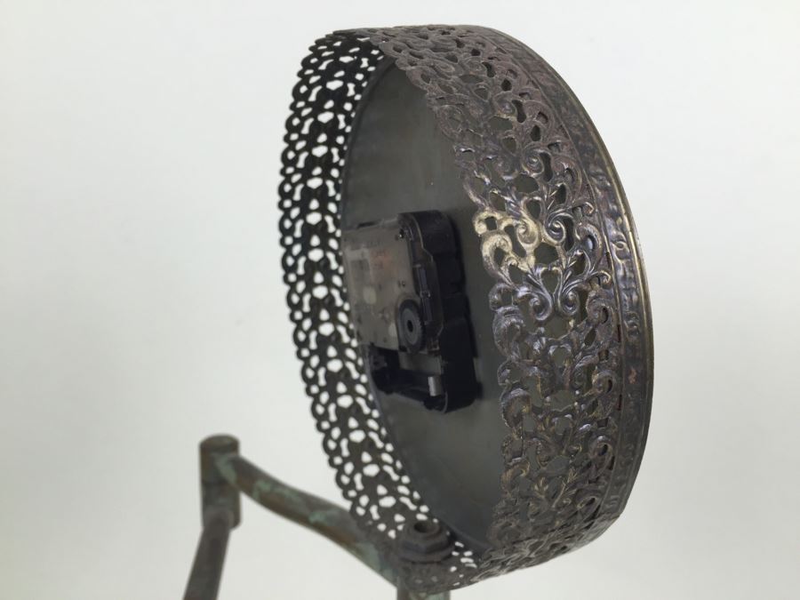 Reproduction Clock [Photo 10]