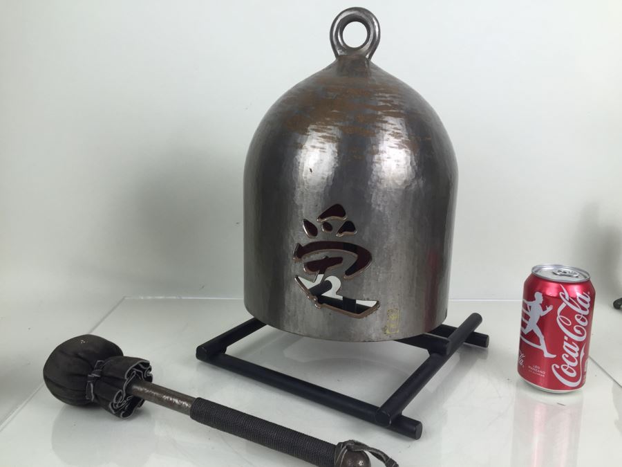 Large Signed Asian Bell Temple Buzzer With Stand And Mallot [Photo 11]