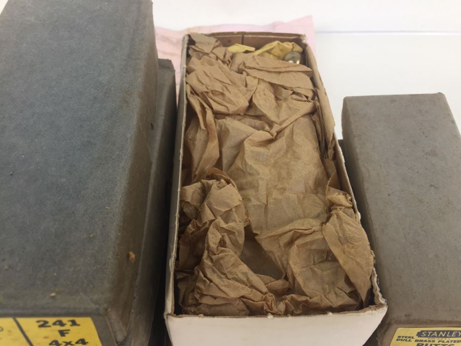 Stanley And Hager Brass Hinges New Old Stock [Photo 12]