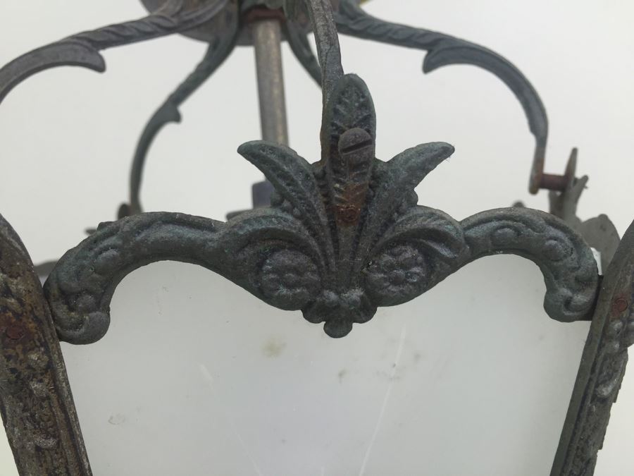 Vintage Light Fixture [Photo 9]