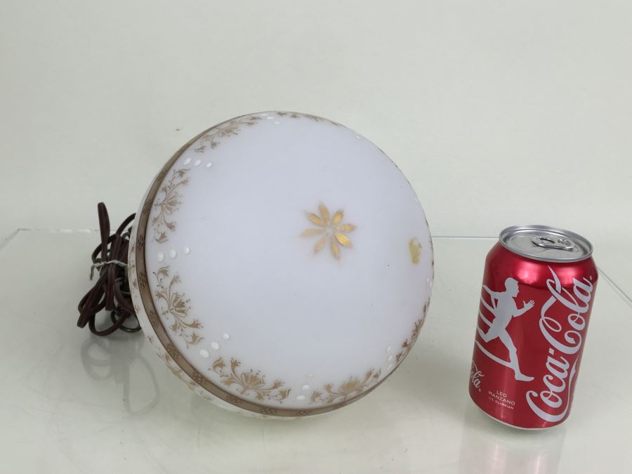 Vintage Glass Pendant Light Fixture With Plug And Chain [Photo 4]