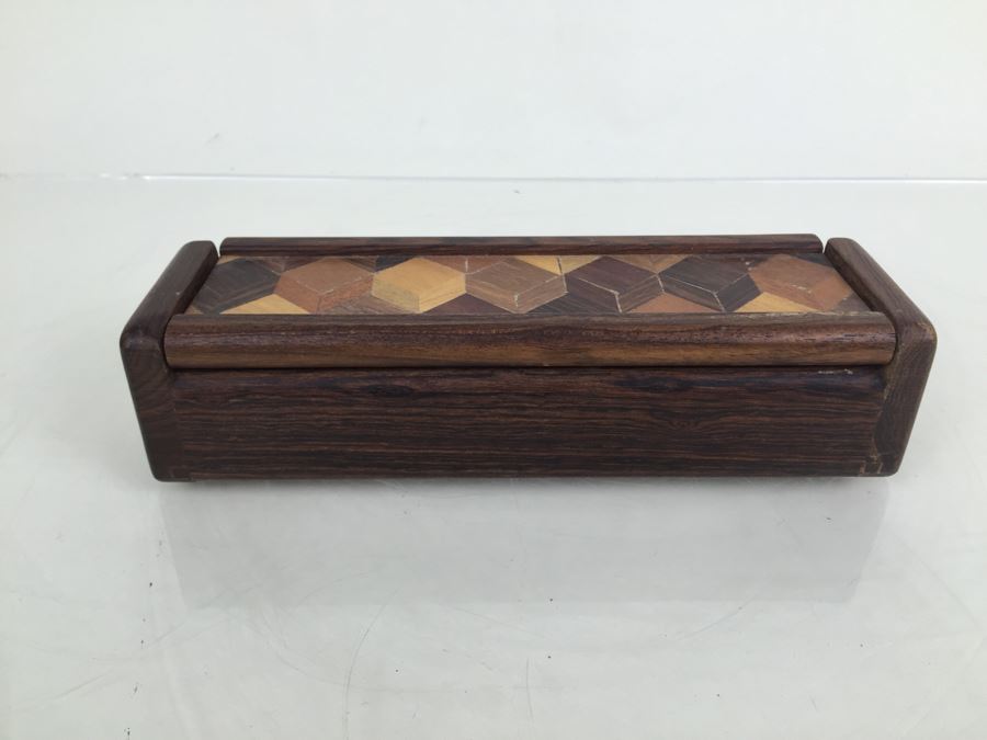 Wooden Inlay Geometric Pattern Box [Photo 11]