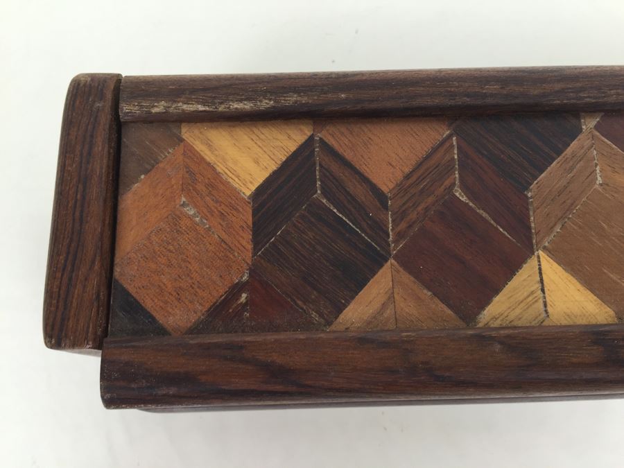 Wooden Inlay Geometric Pattern Box [Photo 5]