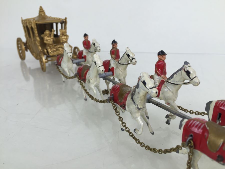 Larger Version Coronation Coach Hand Painted Cast Iron By Lesney Products & Co Made In England Matchbox With Original Box [Photo 16]