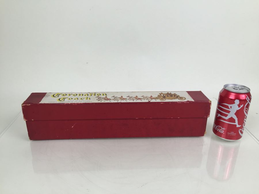 Larger Version Coronation Coach Hand Painted Cast Iron By Lesney Products & Co Made In England Matchbox With Original Box [Photo 4]