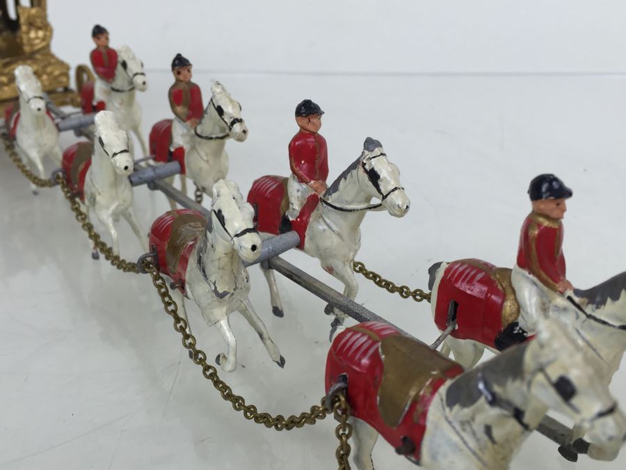 Larger Version Coronation Coach Hand Painted Cast Iron By Lesney Products & Co Made In England Matchbox With Original Box [Photo 21]