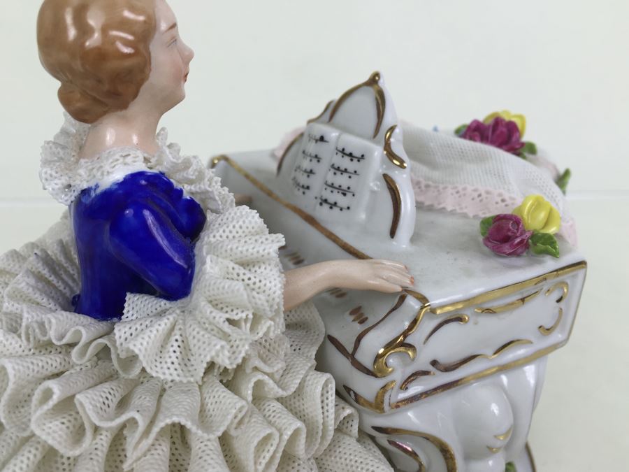 Vintage German Porcelain Dresden Lace Victorian Lady Piano Figurine Figure 5883 [Photo 18]