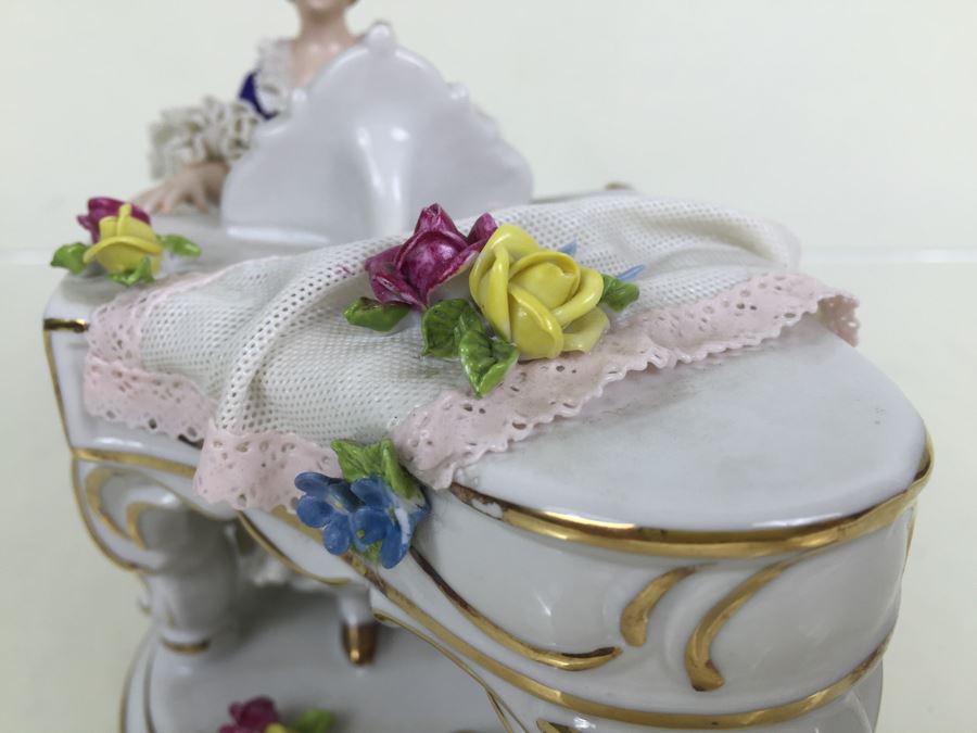 Vintage German Porcelain Dresden Lace Victorian Lady Piano Figurine Figure 5883 [Photo 9]