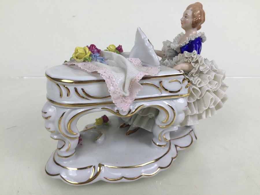 Vintage German Porcelain Dresden Lace Victorian Lady Piano Figurine Figure 5883 [Photo 11]