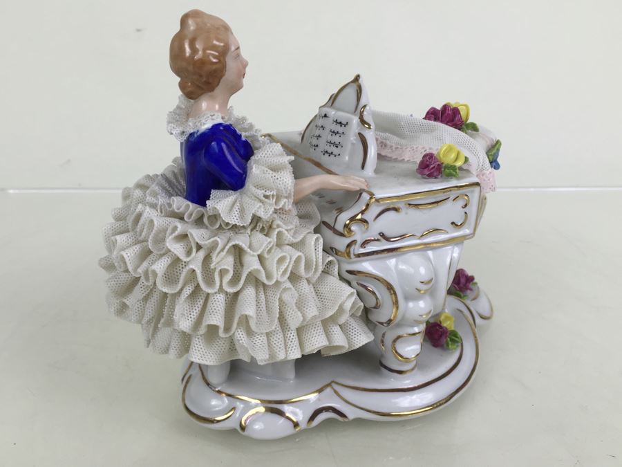 Vintage German Porcelain Dresden Lace Victorian Lady Piano Figurine Figure 5883 [Photo 17]