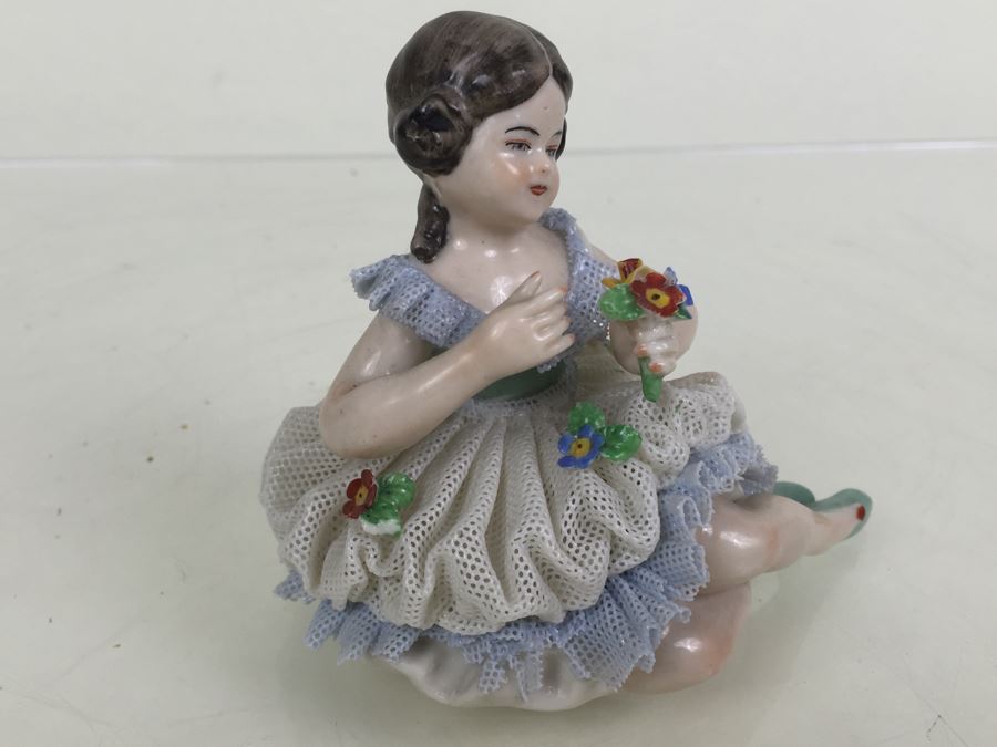Vintage Frankenthal Porcelain Dresden Art Small Figurine Of Girl With Bouquet Of Flowers Lace 519 88 [Photo 10]
