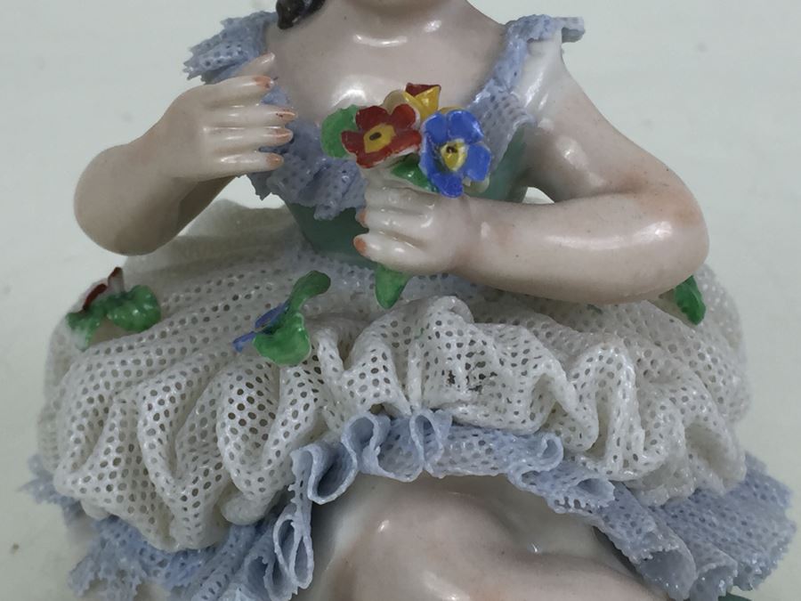 Vintage Frankenthal Porcelain Dresden Art Small Figurine Of Girl With Bouquet Of Flowers Lace 519 88 [Photo 7]