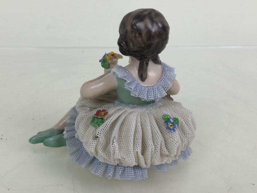Vintage Frankenthal Porcelain Dresden Art Small Figurine Of Girl With Bouquet Of Flowers Lace 519 88 [Photo 8]