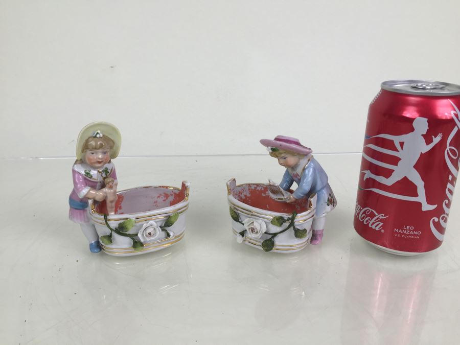 Pair Of Figurines Boy With Sailboat And Girl With Doll In Washtubs 3820 [Photo 4]