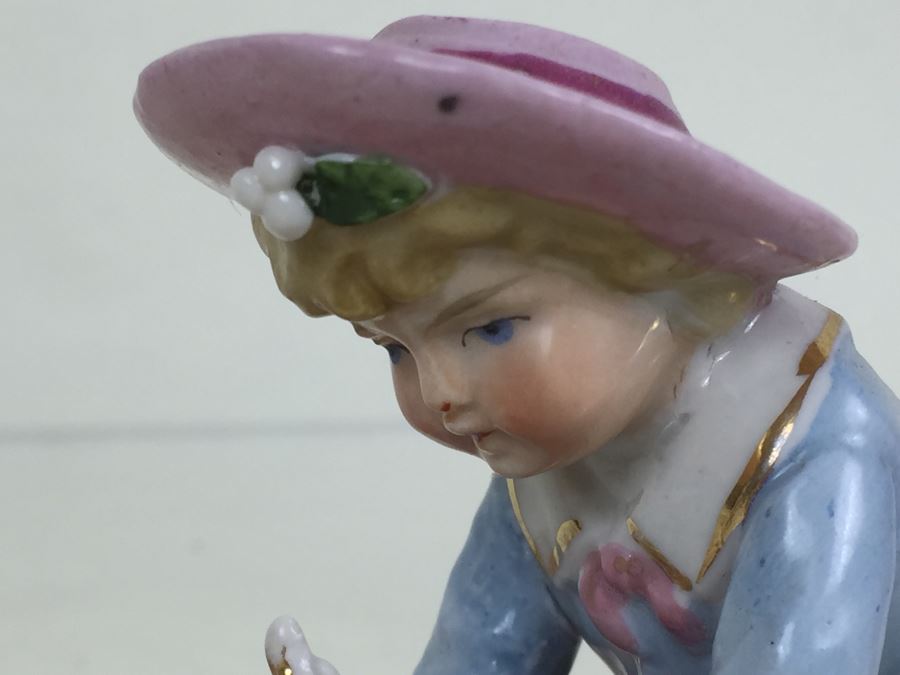 Pair Of Figurines Boy With Sailboat And Girl With Doll In Washtubs 3820 [Photo 10]