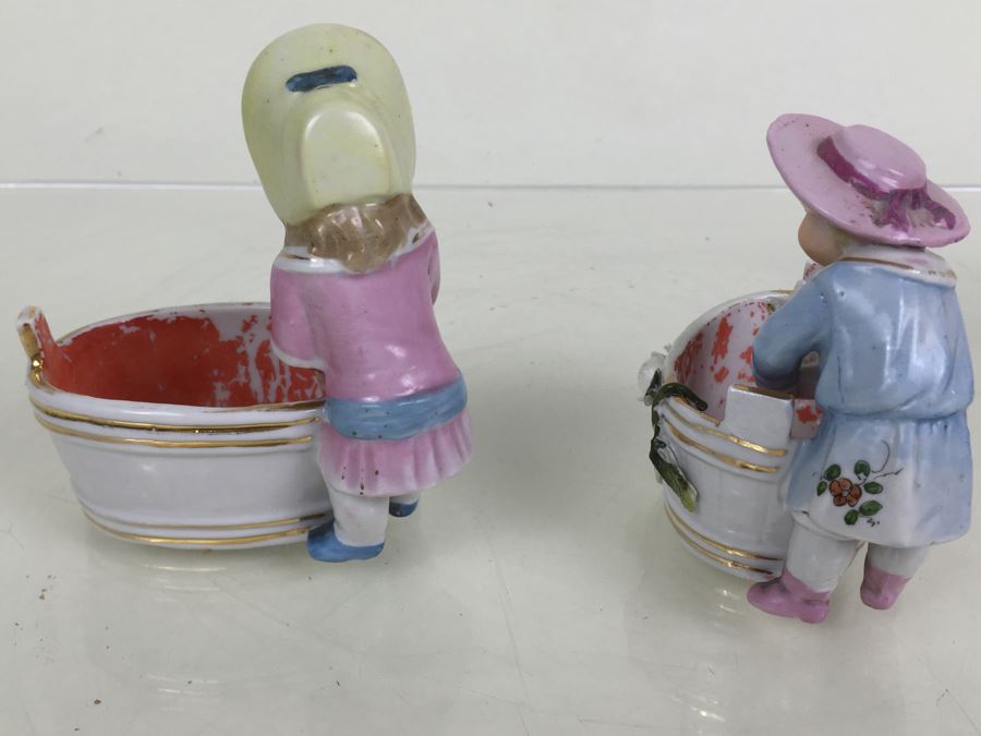 Pair Of Figurines Boy With Sailboat And Girl With Doll In Washtubs 3820 [Photo 13]